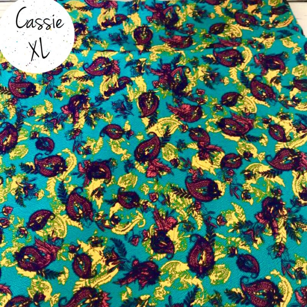 💝💝💝 3 for $33 LuLaRoe Cassie Pencil Skirt